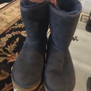 Ugg’s size 7